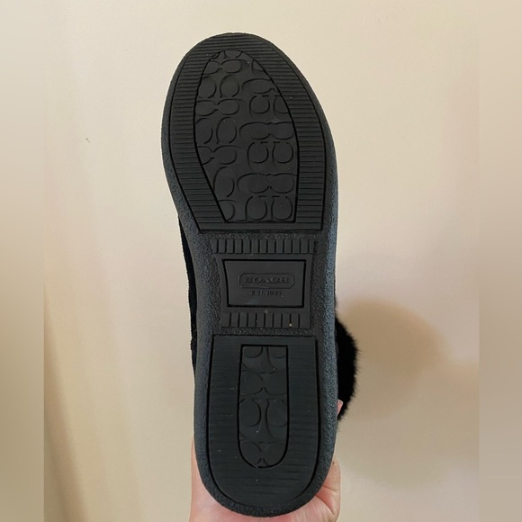 COACH THEONA BLACK SIGNATURE JACQUARD RABBIT FUR WINTER BOOTS SIZE 9B - Picture 5 of 7